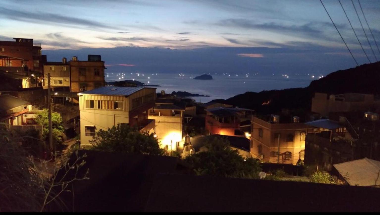 九份山海灣民宿 I 近老街 L 海景檜木房 Buitenkant foto